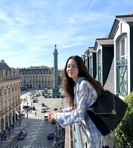 無駄な脂肪が一つもない」55歳のコ・ヒョンジョン、パリで捉えられた
